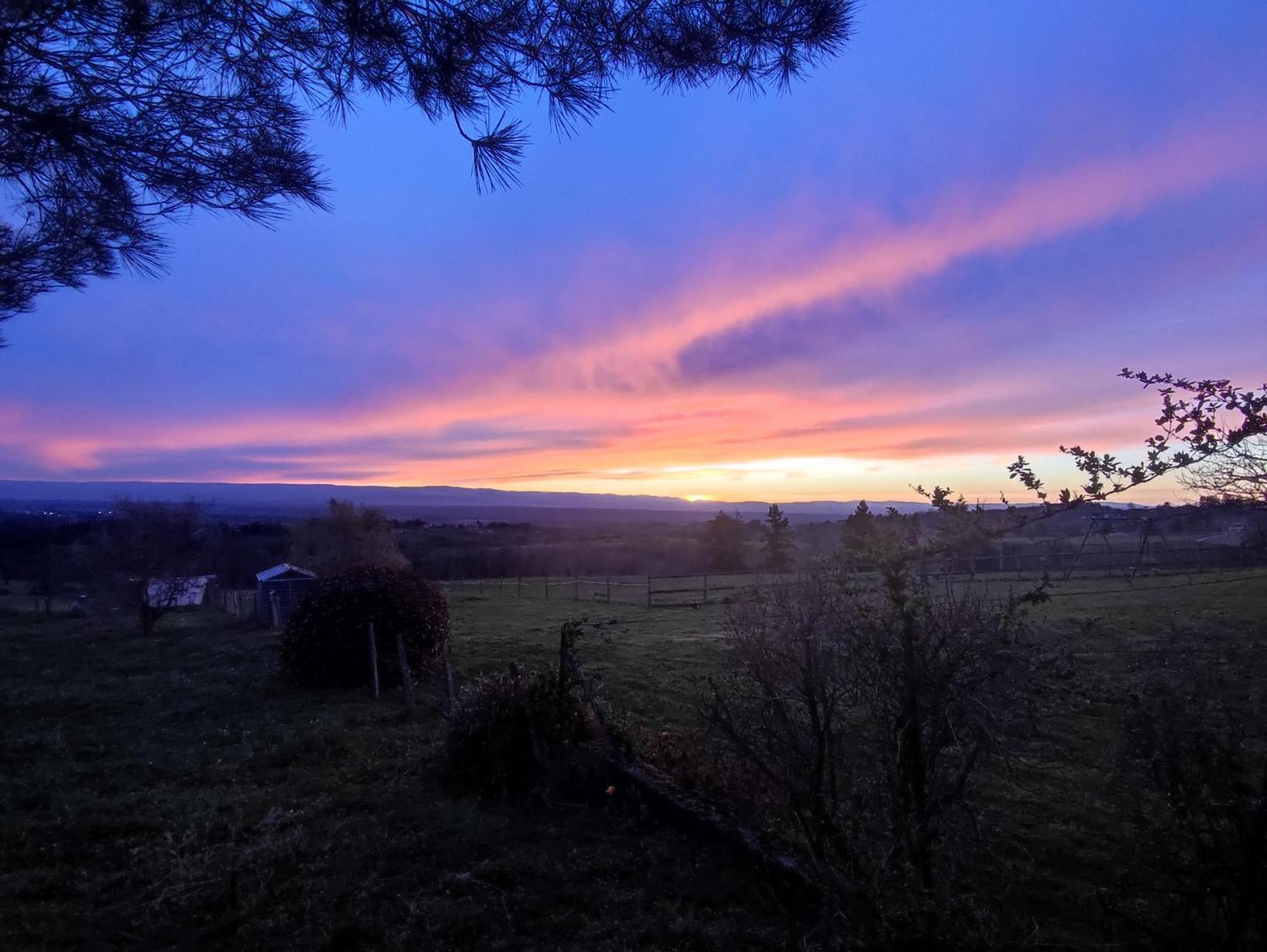 Maison De Campagne Vue Panoramique Rozier-en-Donzy 外观 照片